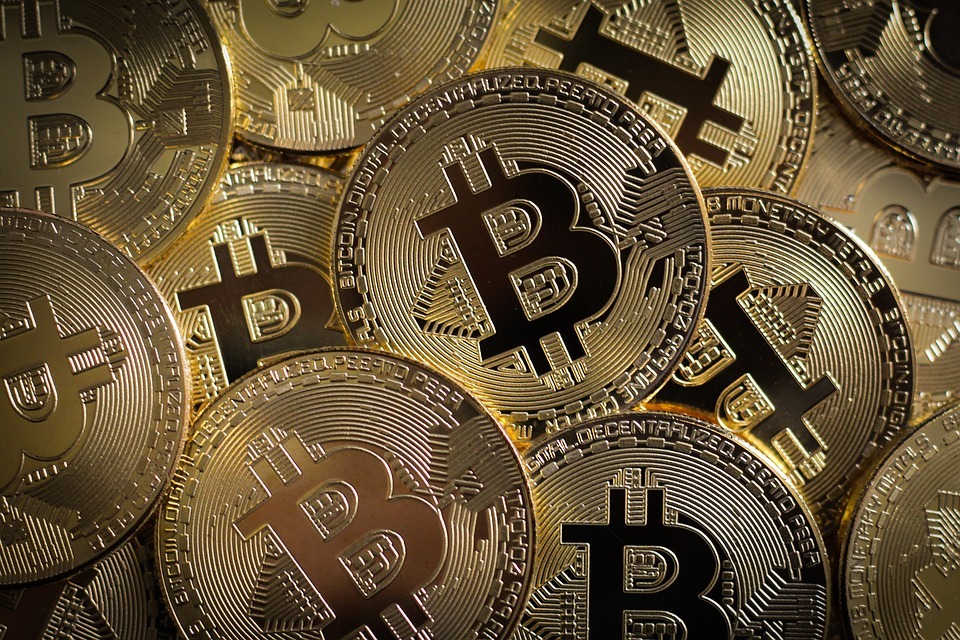 7 Reasons Why You Should Invest in Cryptocurrencies