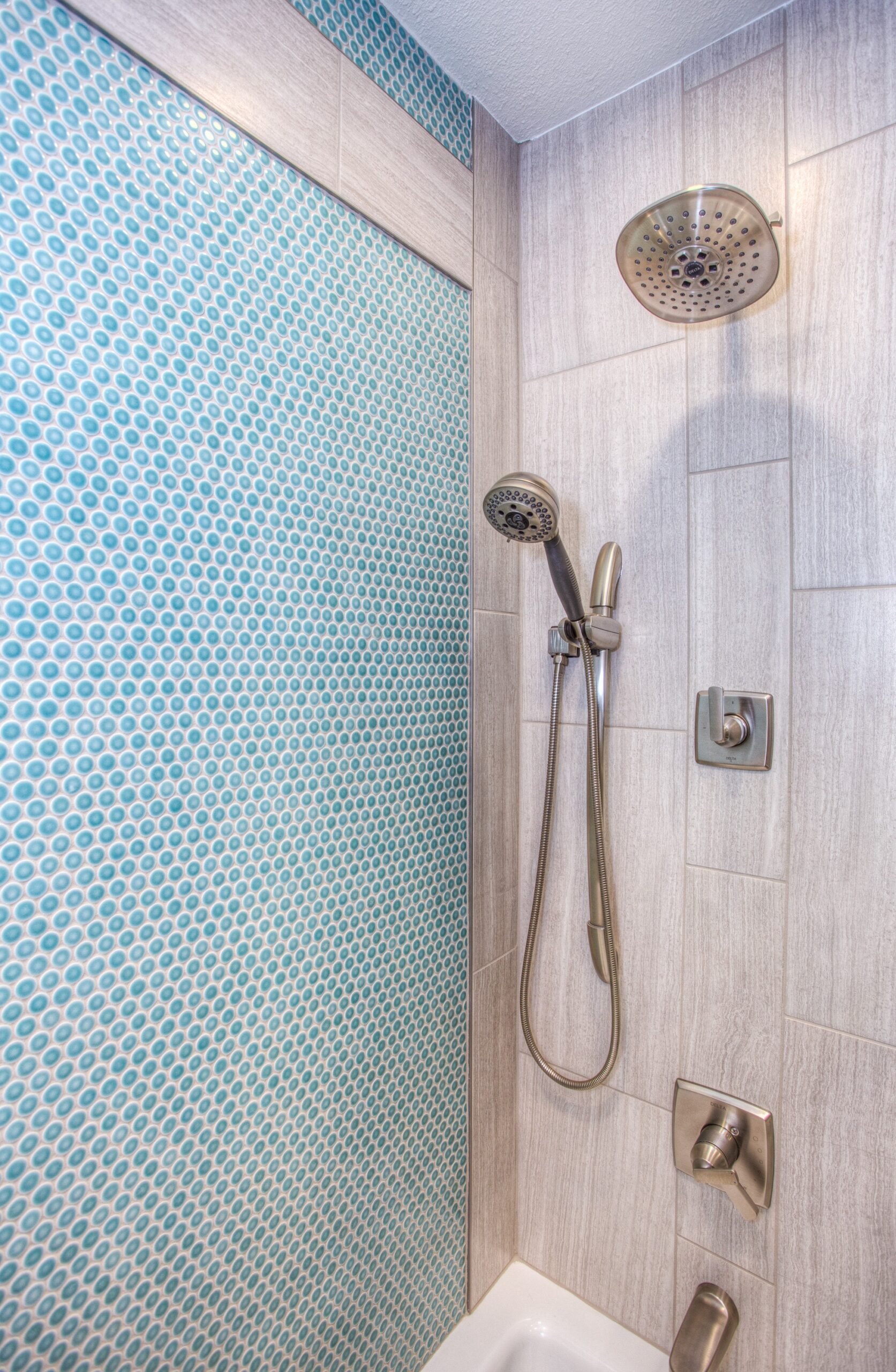 5 Ways To Unclog A Shower Without A Plunger